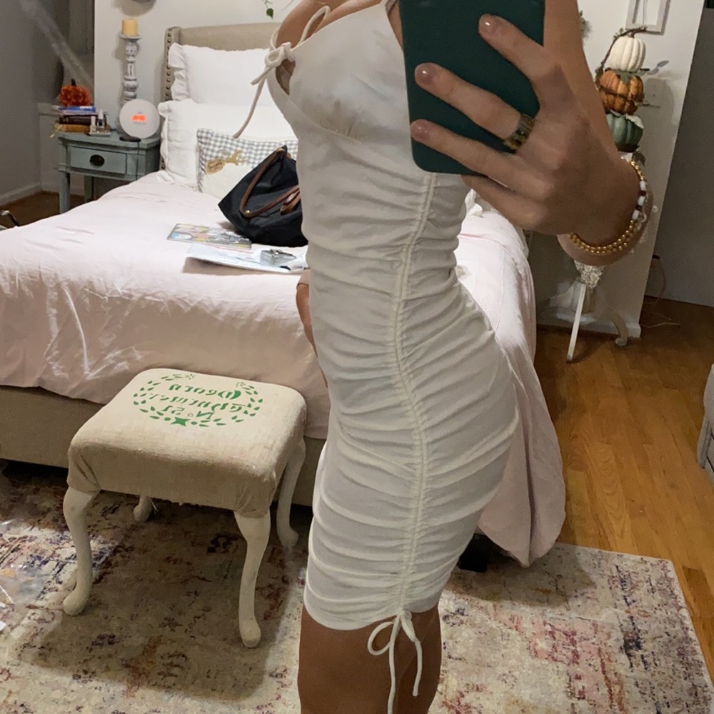 White Fox Ruched white dress small - Picture 5 of 10